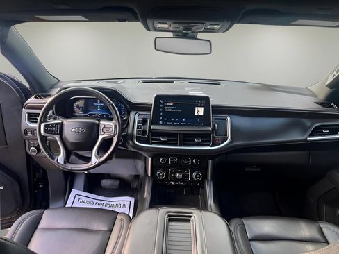 Used 2022 Chevrolet Suburban Z71 w/ Luxury Package AWD/4WD image 19