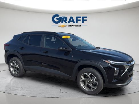 Used 2025 Chevrolet Trax LT w/ Driver Confidence Package FWD image 10