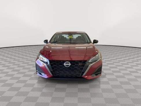 Certified 2024 Nissan Altima 2.0 SR image 4
