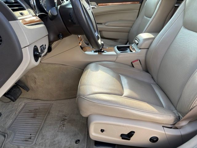 Used 2013 Chrysler 300 C w/ Light Group RWD image 10