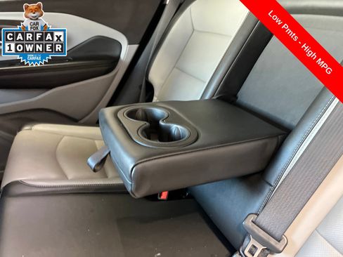 Used 2022 GMC Terrain SLT w/ LPO, Floor Liner Package FWD image 22