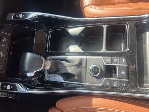 Used 2023 Kia Sorento SX Prestige image 15