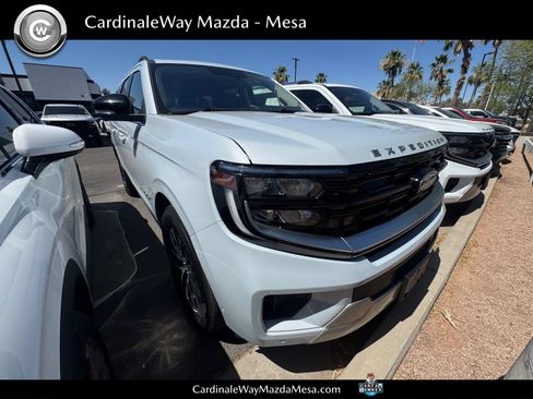Used 2025 Ford Expedition Max Platinum AWD/4WD image 1