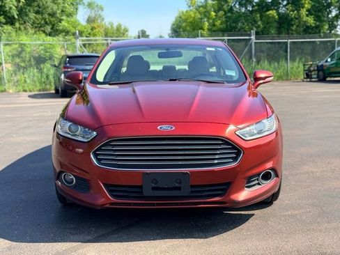 Used 2014 Ford Fusion SE w/ Equipment Group 202A FWD image 3