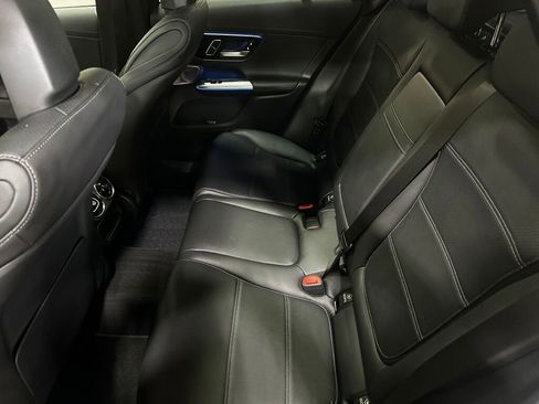 Certified 2025 Mercedes-Benz GLC 300 4MATIC image 18