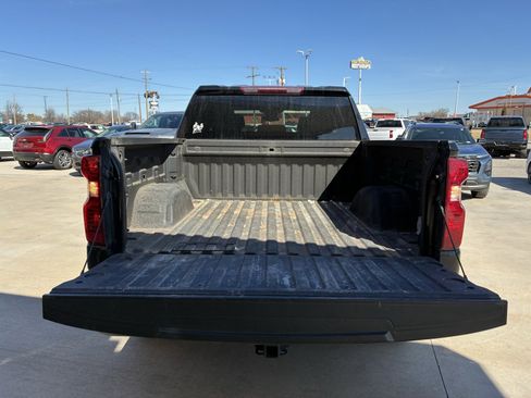 Used 2023 Chevrolet Silverado 1500 LT image 12