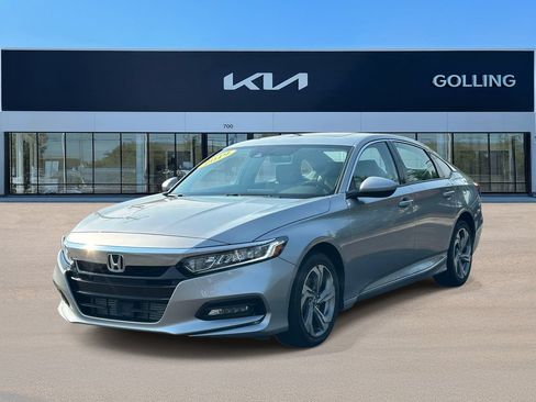 Used 2019 Honda Accord EX image 5