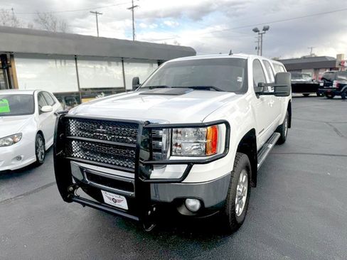 Used 2014 GMC Sierra 2500 SLT AWD/4WD image 9