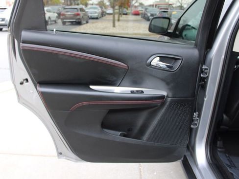 Used 2016 Dodge Journey R/T w/ Driver Convenience Group image 25