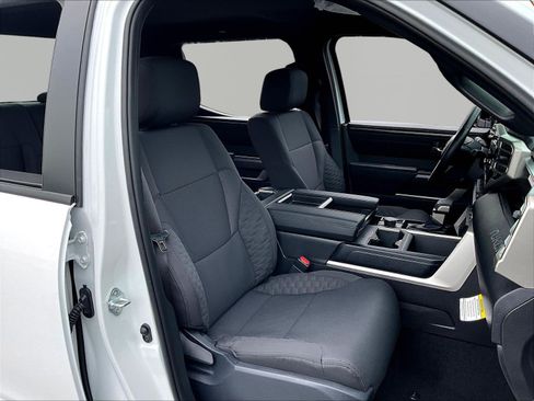 New 2026 Toyota Tundra SR5 AWD/4WD image 18