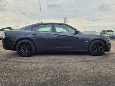 Used 2017 Dodge Charger R/T RWD image 6