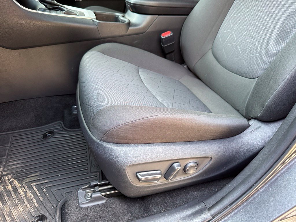 Used 2024 Toyota RAV4 XLE w/ Weather Package AWD/4WD image 24