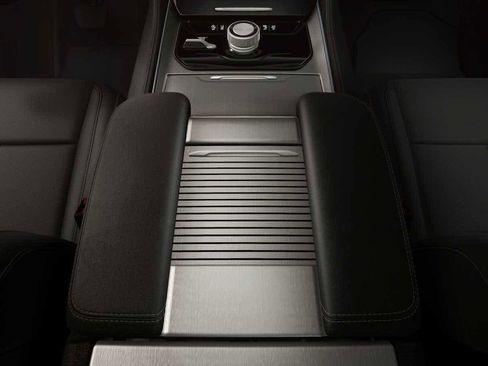 New 2026 Jeep Grand Wagoneer 4WD image 13