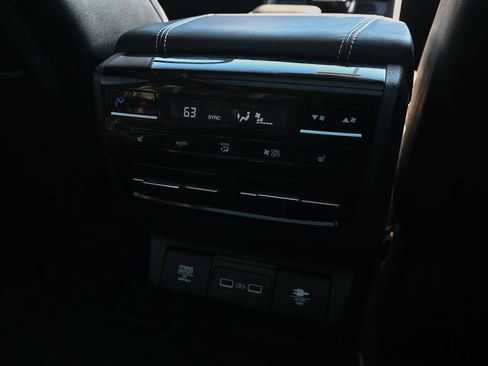 Used 2023 Acura MDX SH-AWD w/ Advance Package image 30
