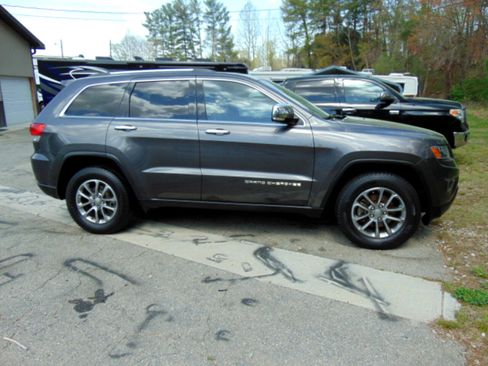 Used 2014 Jeep Grand Cherokee Limited image 25