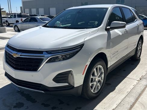Used 2024 Chevrolet Equinox LT image 1