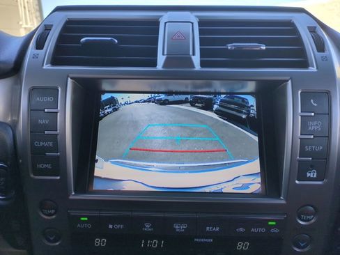 Used 2021 Lexus GX 460 Premium image 14