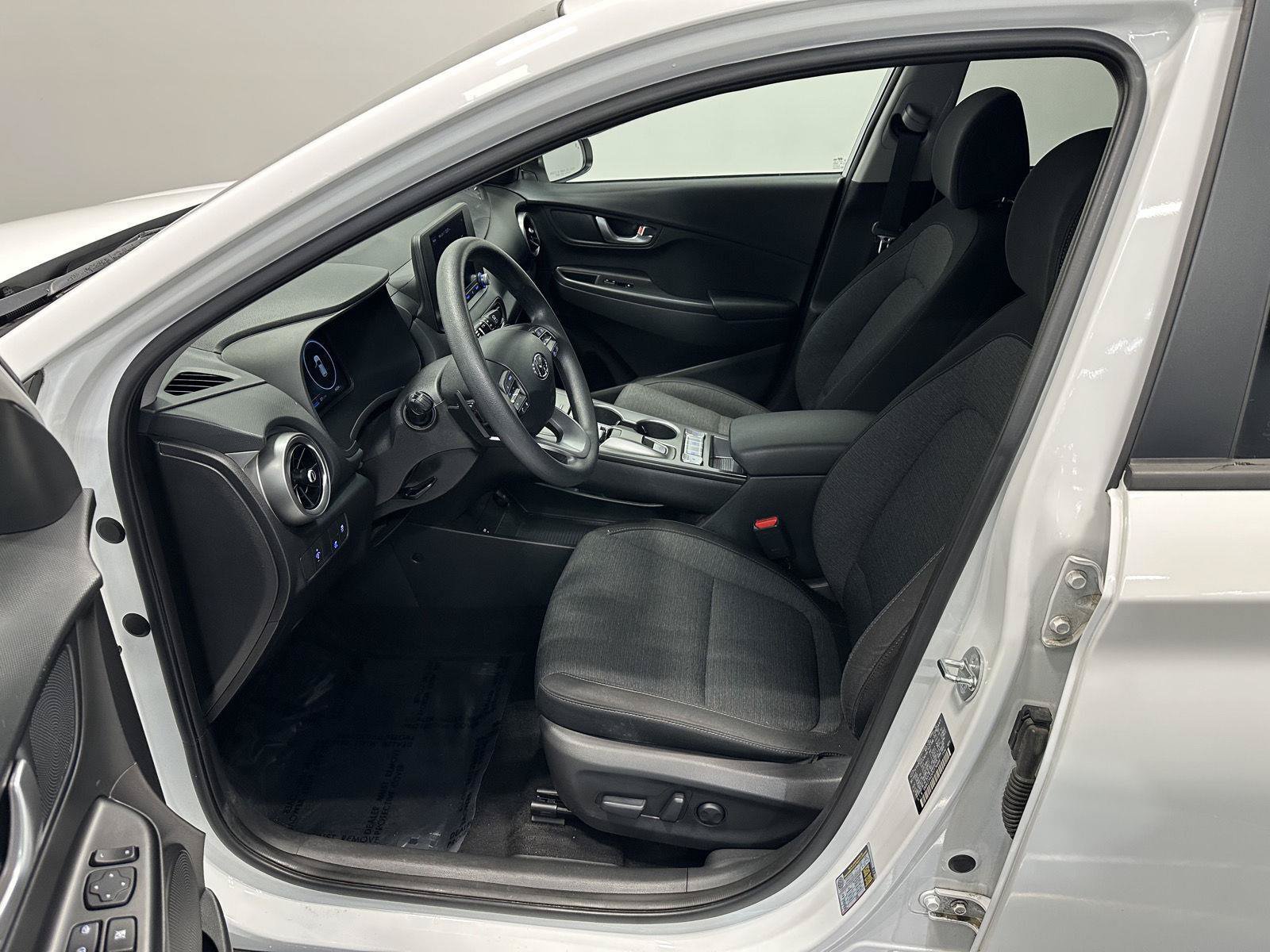 Certified 2023 Hyundai Kona SE FWD image 14