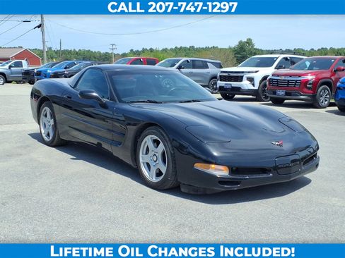 Used 1997 Chevrolet Corvette Coupe RWD image 3