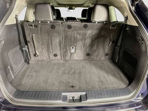 Used 2023 Toyota Highlander Platinum FWD image 26