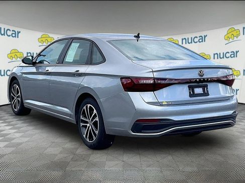 Used 2025 Volkswagen Jetta Sport FWD image 4