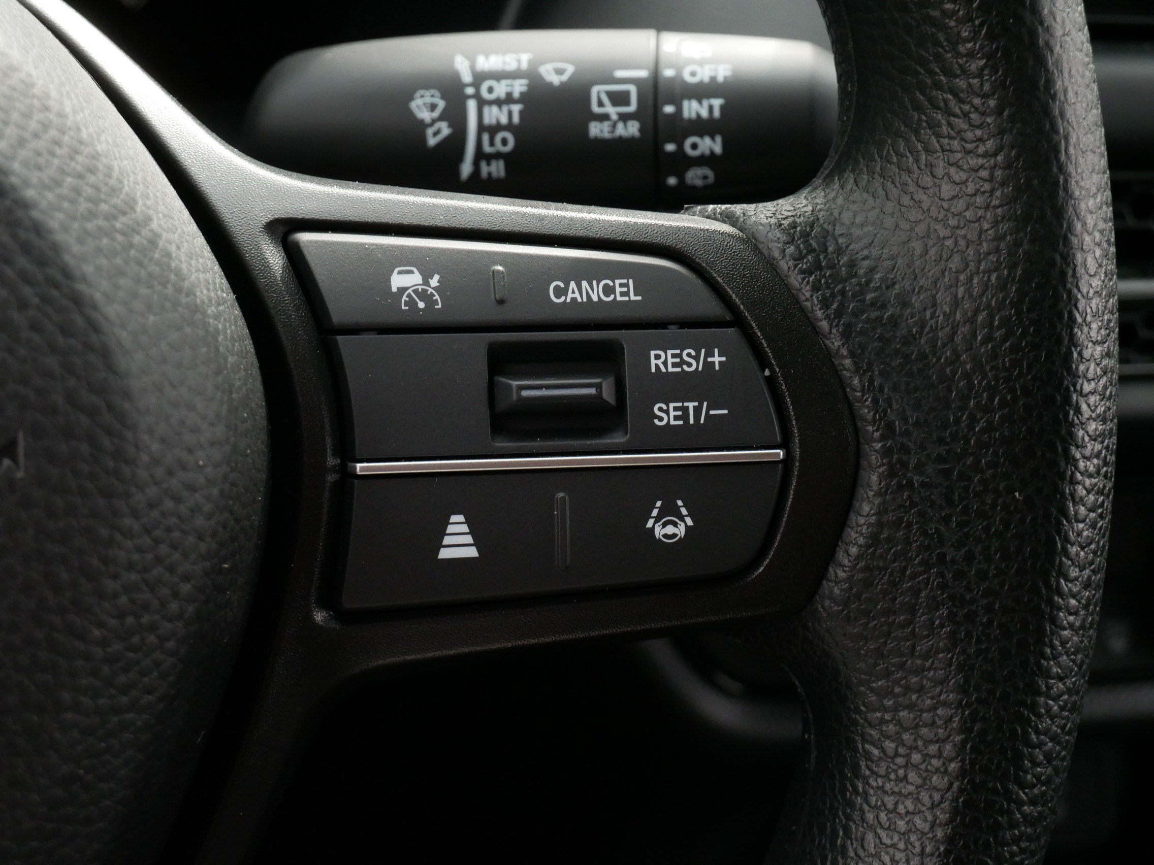 Certified 2027 Honda HR-V LX image 26