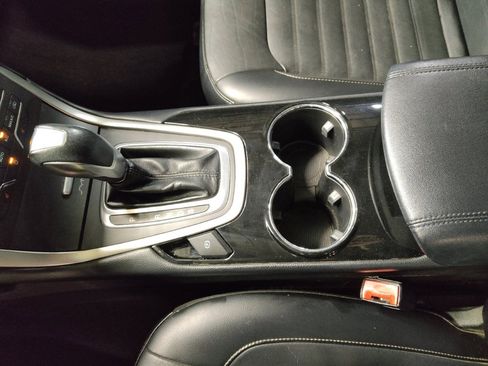 Used 2015 Ford Edge SEL w/ Equipment Group 201A image 26