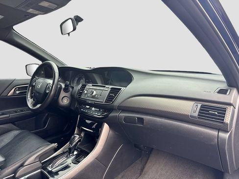 Used 2017 Honda Accord Sport Special Edition image 24