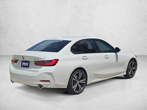 Used 2023 BMW 330i Sedan w/ Premium Package RWD image 5