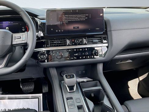 New 2026 Nissan Pathfinder SL FWD image 8