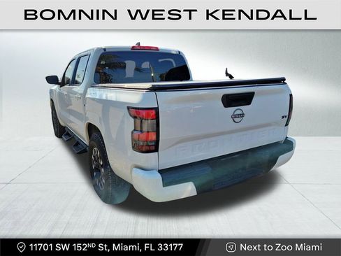 Used 2022 Nissan Frontier SV image 3