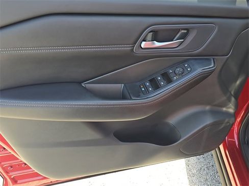 Certified 2024 Nissan Rogue SV w/ SV Premium Package image 20