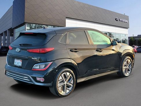 Certified 2023 Hyundai Kona SE image 2
