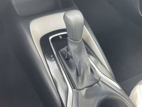 Used 2025 Toyota Corolla LE FWD image 23