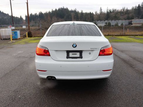 Used 2010 BMW 528i xDrive 528i xDrive image 6