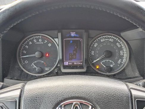 Used 2021 Toyota Tacoma TRD Off-Road w/ Technology Package AWD/4WD image 3