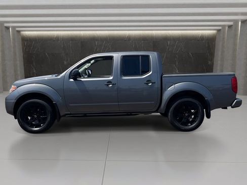 Used 2020 Nissan Frontier SV w/ Midnight Edition Floor Mats AWD/4WD image 2