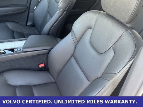 Certified 2025 Volvo XC60 B5 Plus image 28