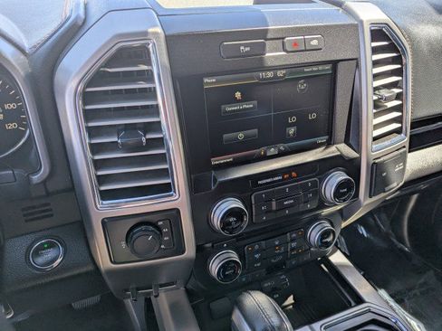 Used 2015 Ford F150 Platinum w/ Equipment Group 701A Luxury AWD/4WD image 24