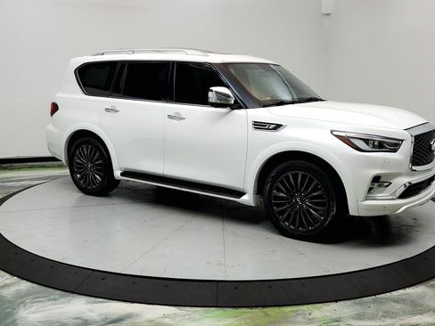 Used 2021 INFINITI QX80 Sensory w/ All-Season Package image 3