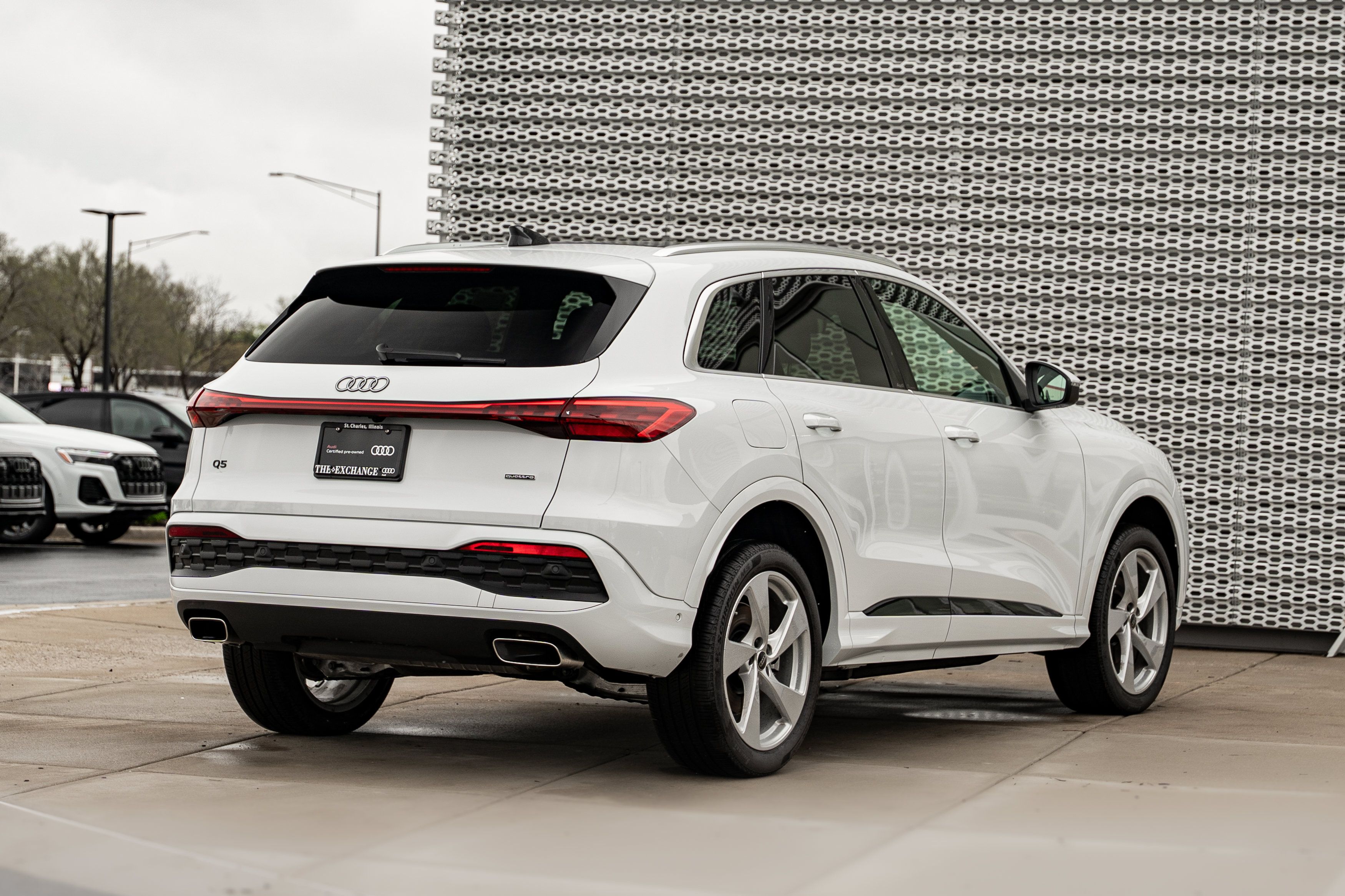 Certified 2025 Audi Q5 Premium w/ Premium Plus AWD/4WD image 3