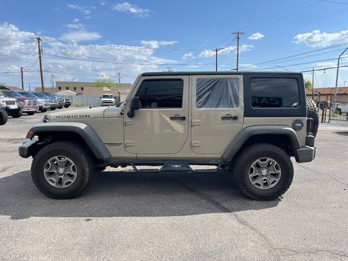 Used 2017 Jeep Wrangler Unlimited Rubicon w/ Connectivity Group AWD/4WD image 6