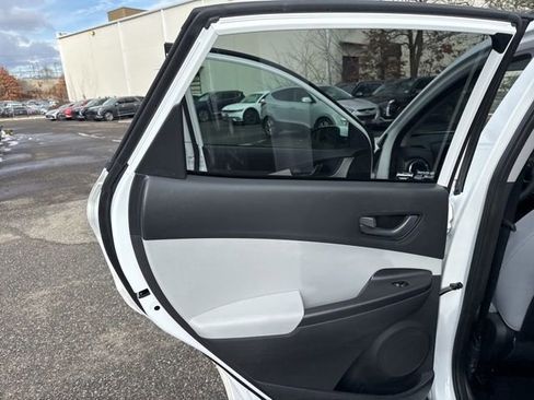 Certified 2023 Hyundai Kona SEL image 34