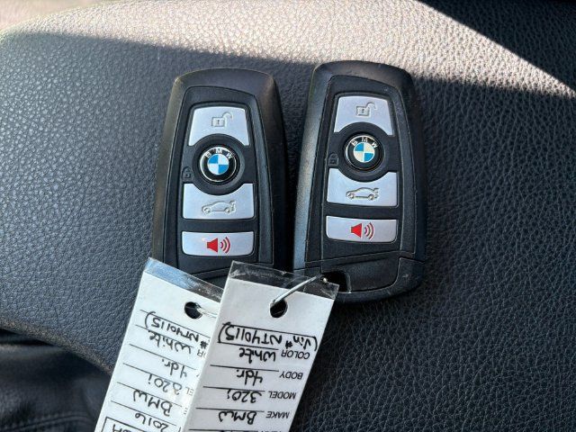 Used 2016 BMW 320i xDrive Sedan AWD/4WD image 18