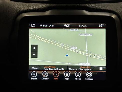 Used 2021 Jeep Renegade Latitude AWD/4WD image 14
