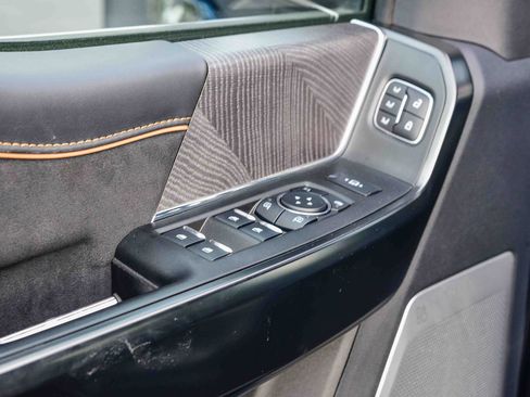 Used 2024 Ford F350 Platinum w/ Tremor Off-Road Package image 21