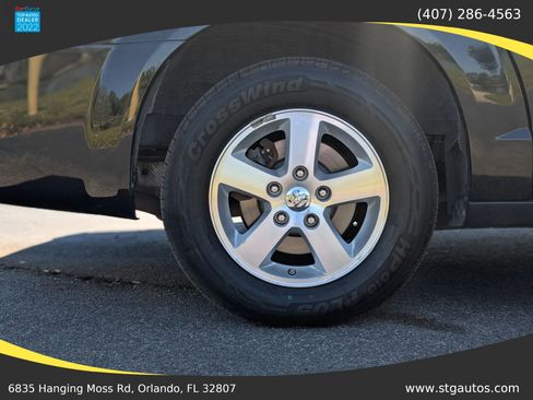 Used 2009 Dodge Grand Caravan SXT FWD image 26