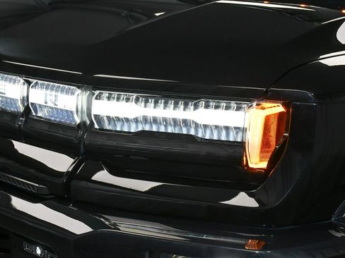 Used 2024 GMC Hummer EV 3X image 76