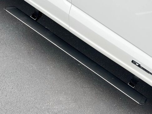 Used 2025 Ford F250 Platinum image 19