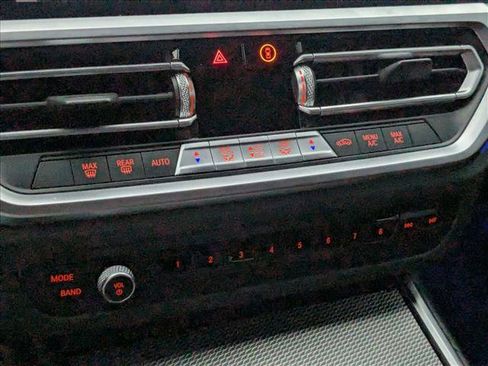 Used 2022 BMW 330i Sedan w/ M Sport Package image 15